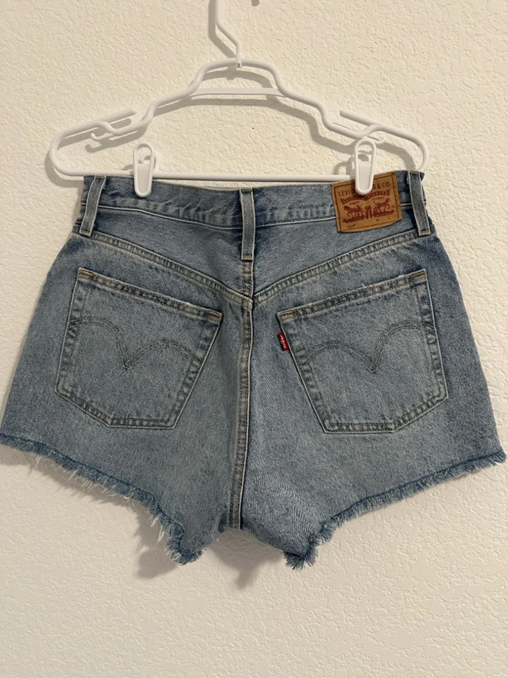 Levi's 501 Original High Rise - Medium Wash - Cutoff Denim Shorts - Size 30 NWOT